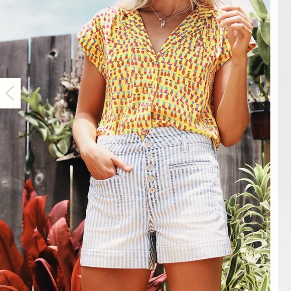 Pilcro Ultra High-Rise Slim  Patch Pocket Stripped Denim Shorts Size 26 - Picture 1 of 12